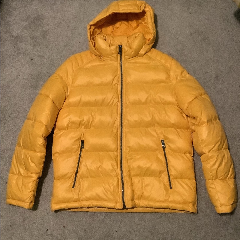 Guess Puffer jacket Sz L BNWT